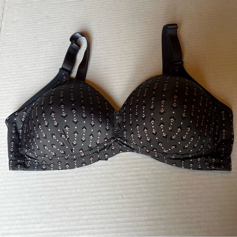 Prima Valentina Bra 38D Gray with black and pink design, beautiful